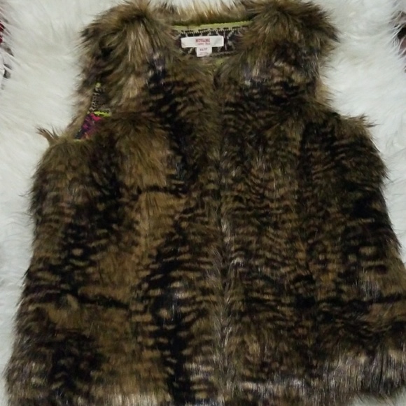 Mossimo - Picture 1 of 2